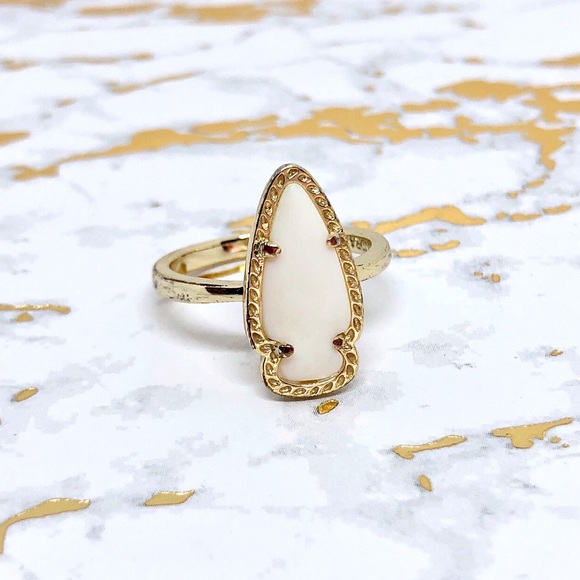 Kendra Scott Jewelry - Kendra Scott Skylen Ring